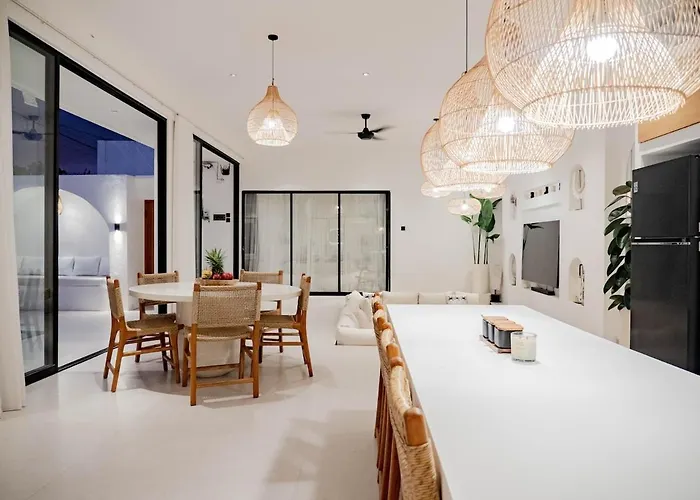 Casa Bila - Luxe & 3br Pool Canggu (Bali)