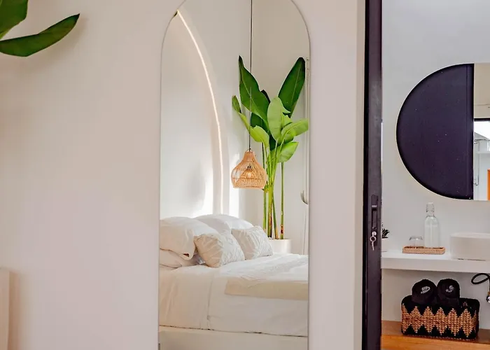 Villa Casa Bila - Luxe & 3br Pool Canggu (Bali)