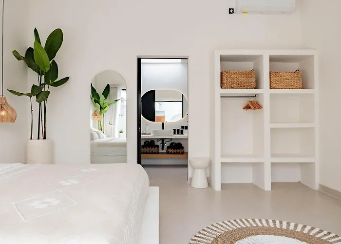 Casa Bila - Luxe & 3br Pool Villa Canggu (Bali)