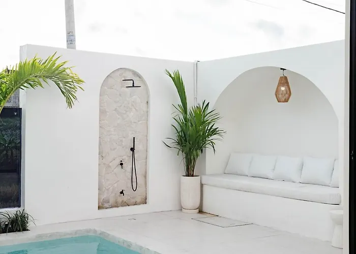 Casa Bila - Luxe & 3br Pool Canggu (Bali)
