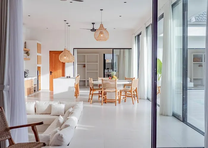 Casa Bila - Luxe & 3br Pool Canggu (Bali)
